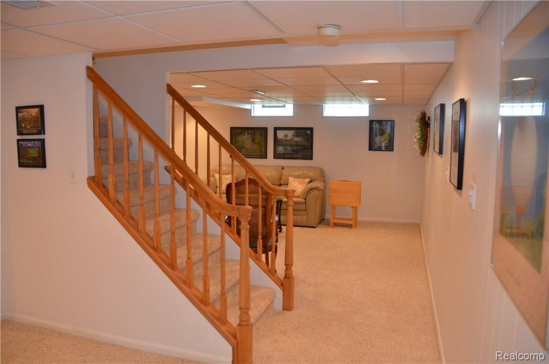618 Baker Street Rochester, MI 48307 - Photo 20 of 25 Finished Lower Level