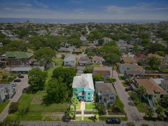$895,000 | 3525 Avenue 0 Galveston Tx 77550, Galveston, TX 77550