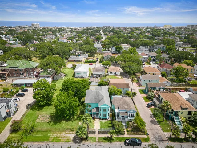 $895,000 | 3525 Avenue 0 Galveston Tx 77550, Galveston, TX 77550