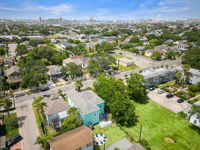 $895,000 | 3525 Avenue 0 Galveston Tx 77550, Galveston, TX 77550