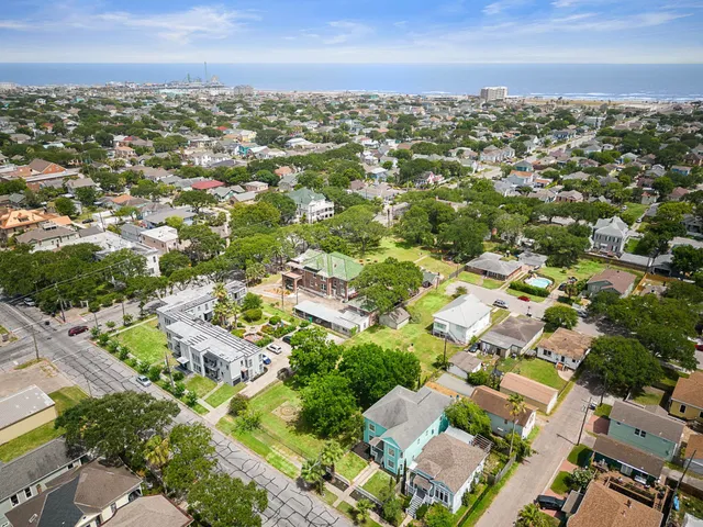 $895,000 | 3525 Avenue 0 Galveston Tx 77550, Galveston, TX 77550