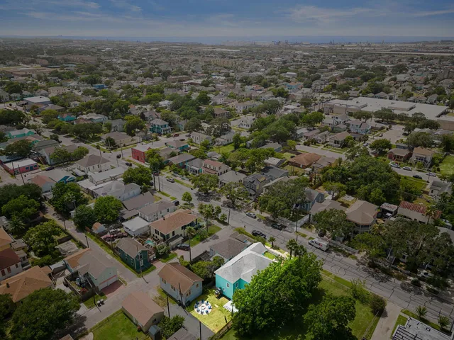 $895,000 | 3525 Avenue 0 Galveston Tx 77550, Galveston, TX 77550