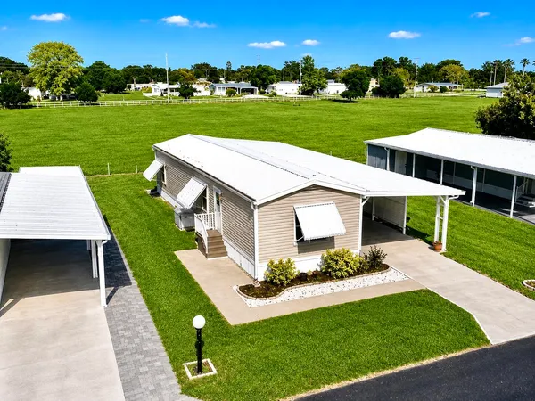 $167,000 | 1601 Highway 441, Unit 22, Okeechobee, FL 34974