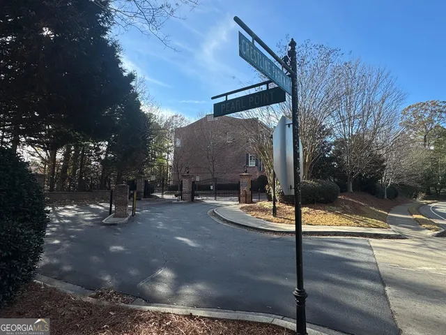 $3,300 | 1027 Pearl Point Northeast, Sandy Springs, GA 30328