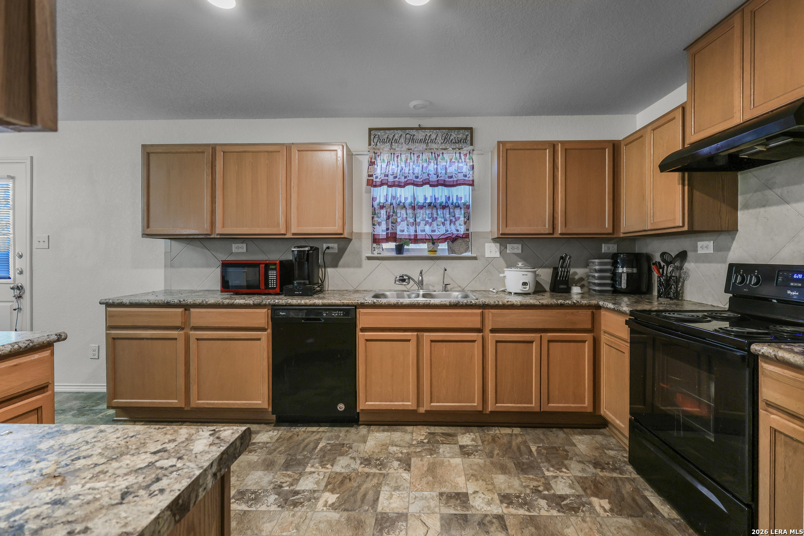 7006 Pescala Ridge San Antonio, TX 78252 - Photo 5 of 18