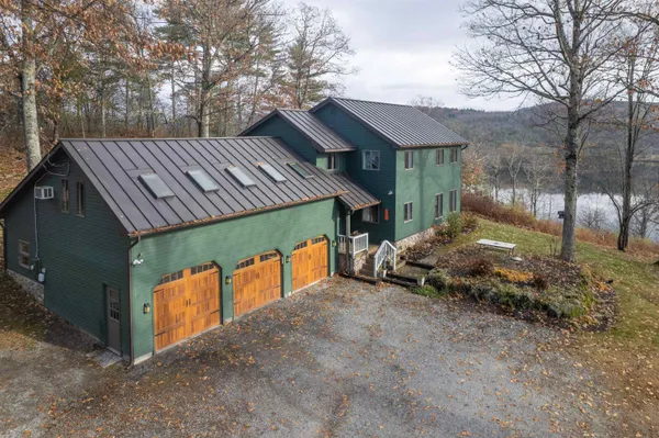 $749,900 | 587 Johnson Spooner Road, Castleton, VT 05735