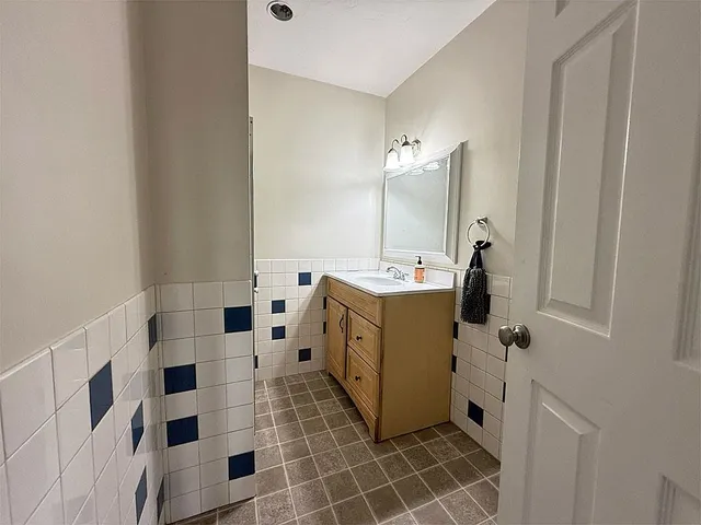 $749,900 | 587 Johnson Spooner Road, Castleton, VT 05735