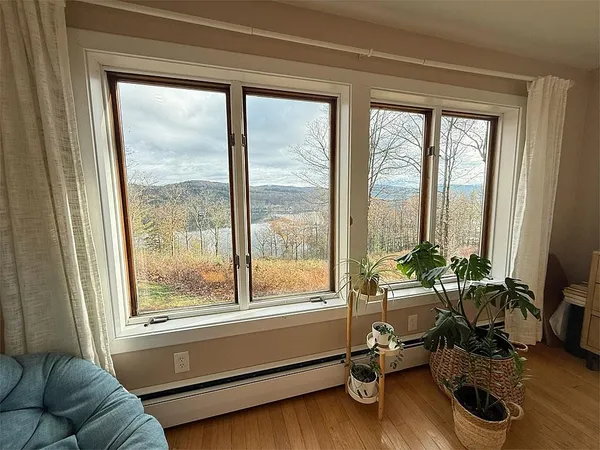 $749,900 | 587 Johnson Spooner Road, Castleton, VT 05735