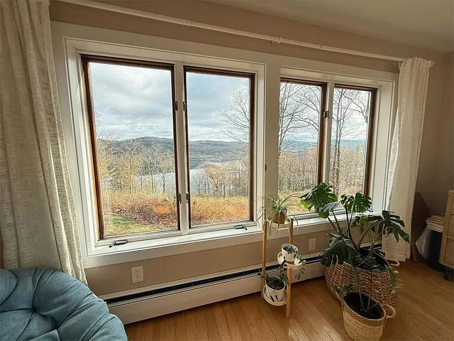 $749,900 | 587 Johnson Spooner Road, Castleton, VT 05735