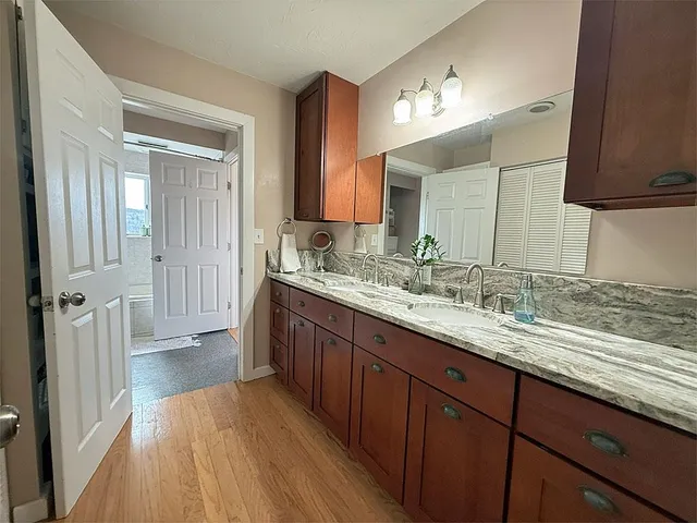 $749,900 | 587 Johnson Spooner Road, Castleton, VT 05735