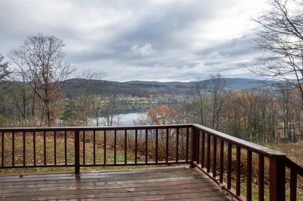$749,900 | 587 Johnson Spooner Road, Castleton, VT 05735