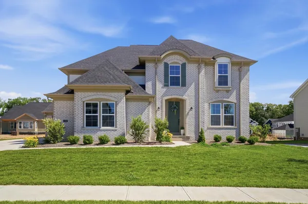 $750,000 | 1326 Blueberry Cove, Grove City, OH 43123