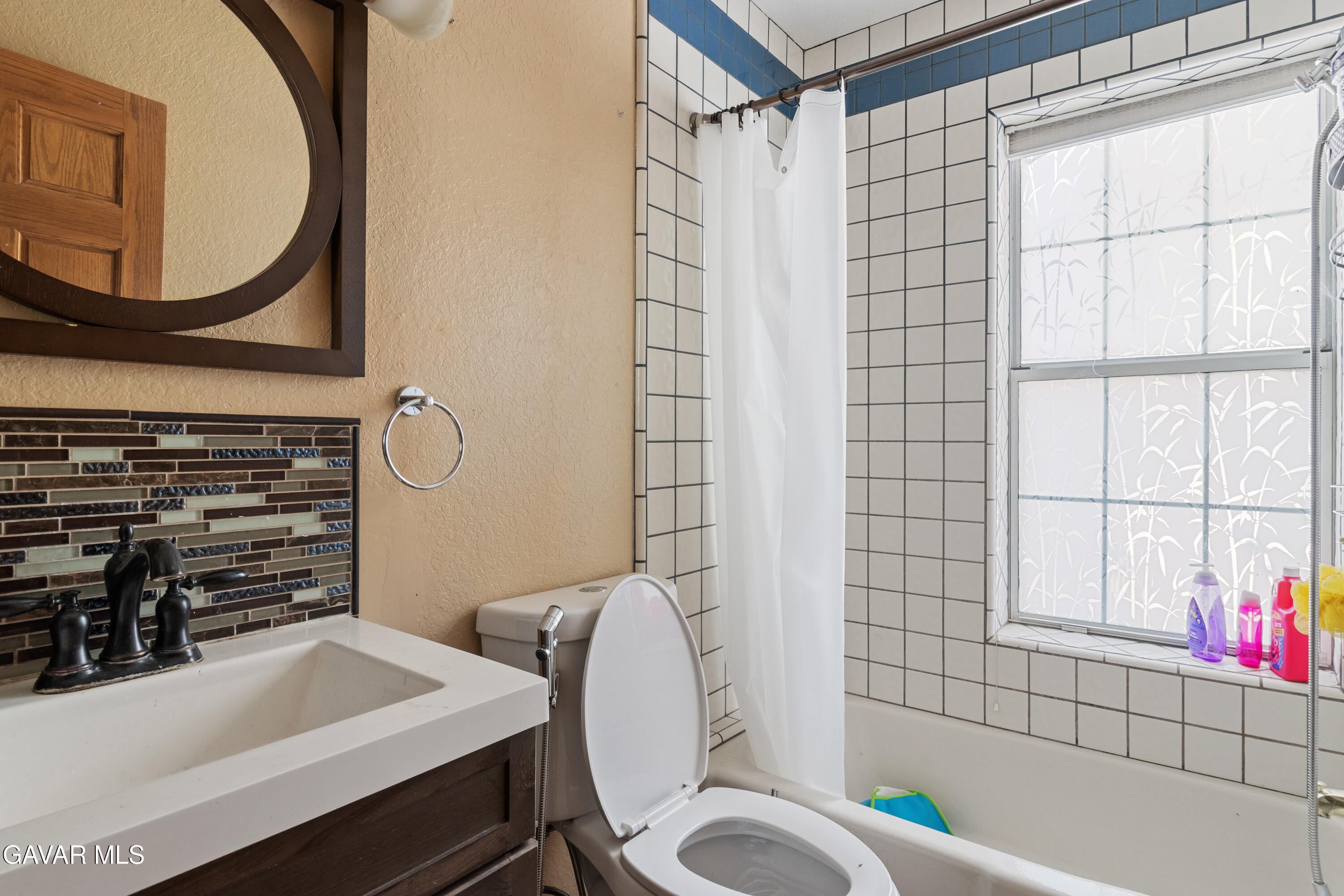 3735 Paula Lancaster, CA 93535 - Photo 33 of 54 Bathroom 1-1
