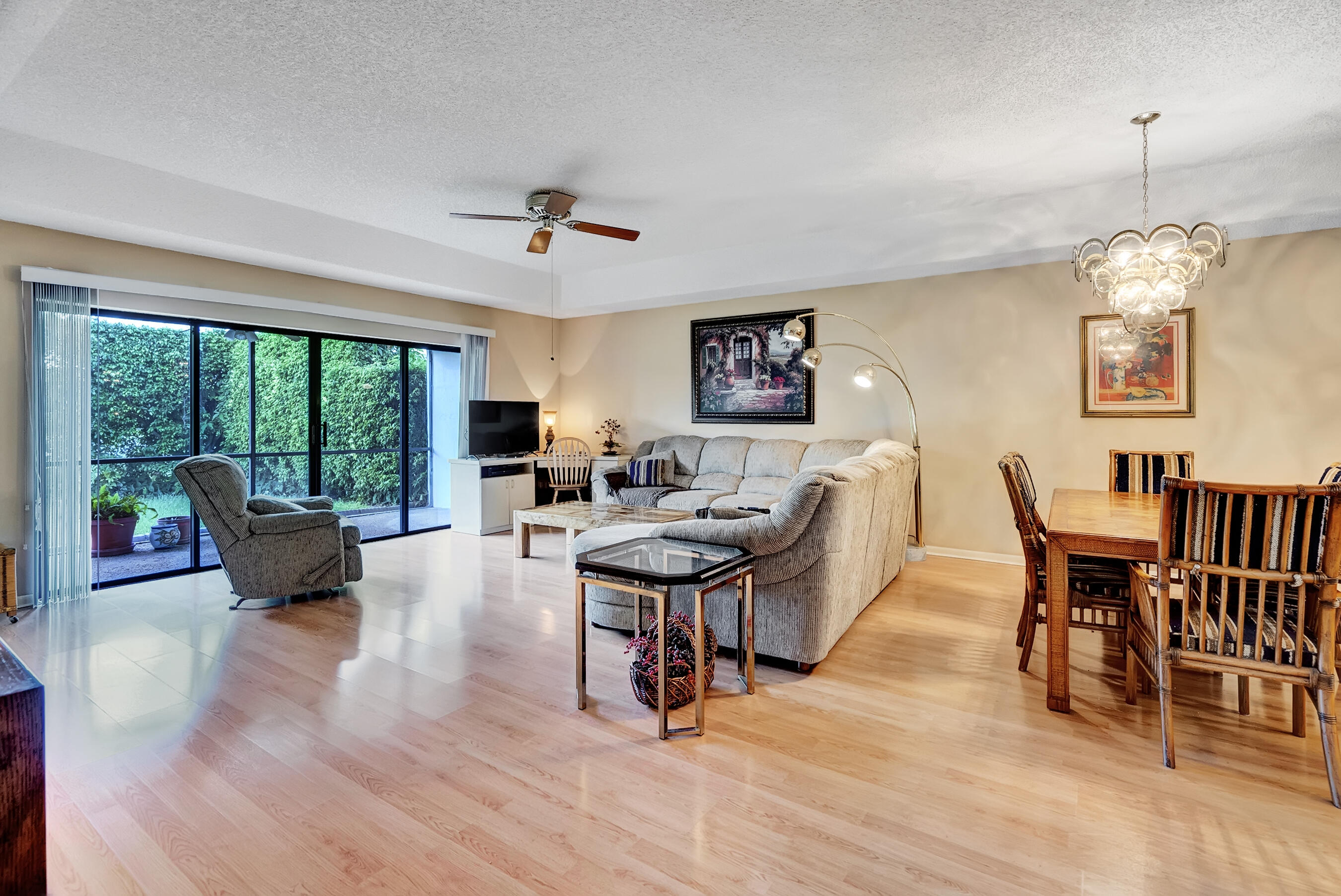 9074 Chatsworth Cascades Circle Boca Raton, FL 33434 - Photo 10 of 27 Living Room