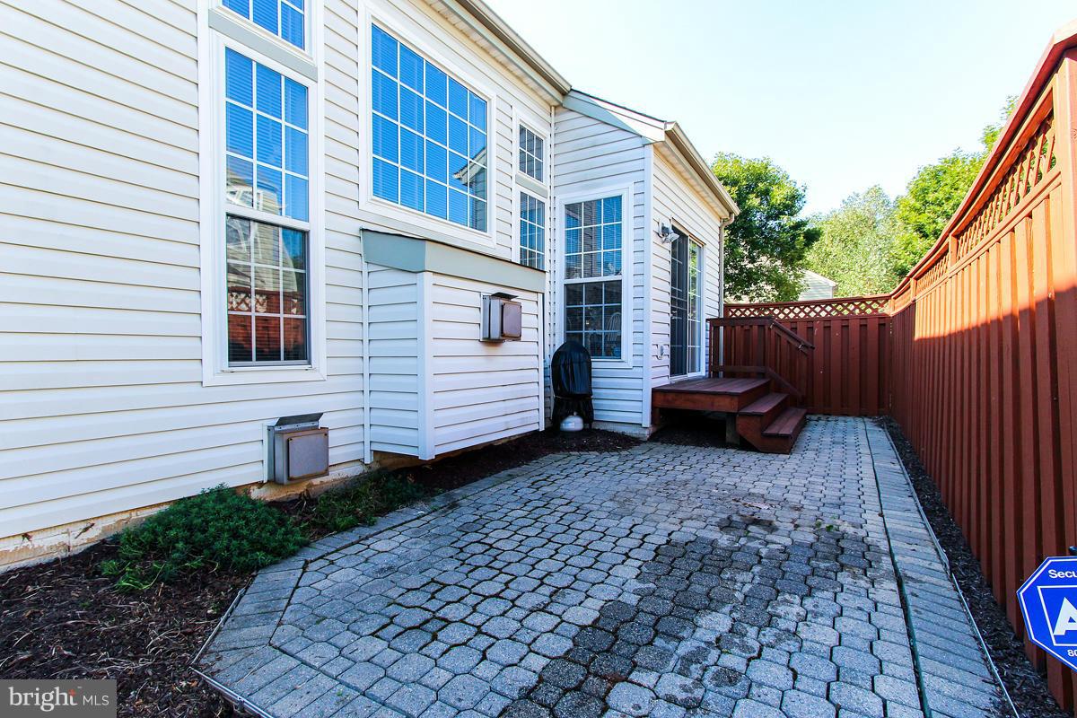 12496 Fox View Way Reston, VA 20191 - Photo 29 of 30 Exterior (Rear)