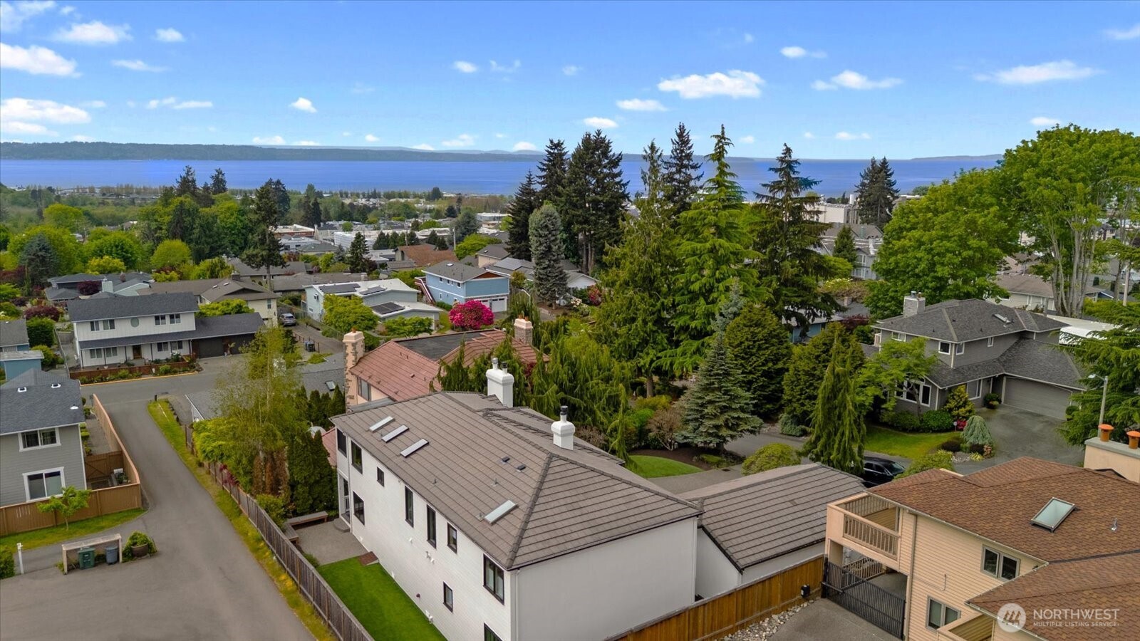 608 Magnolia Lane Edmonds, WA 98020 - Photo 32 of 35