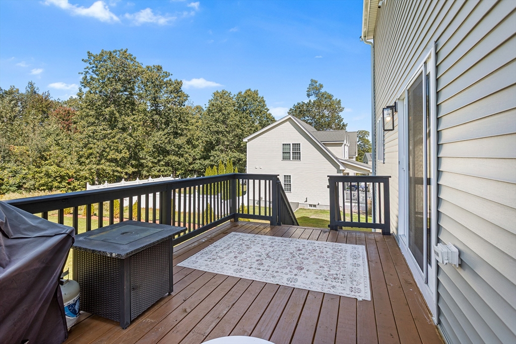39 Hycrest Road Charlton, MA 01507 - Photo 26 of 31