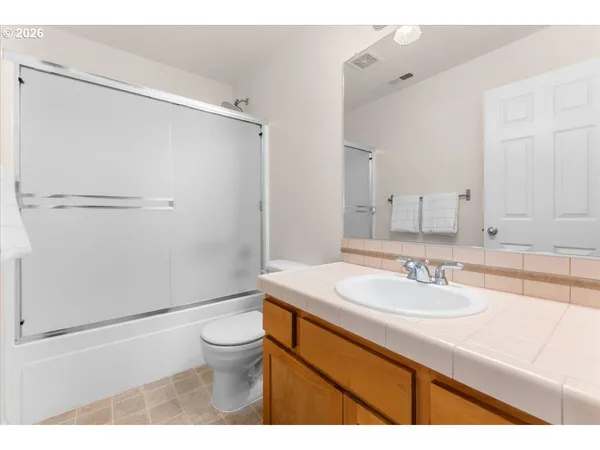 $399,000 | 13145 Southwest Worchester Place, Tigard, OR 97223