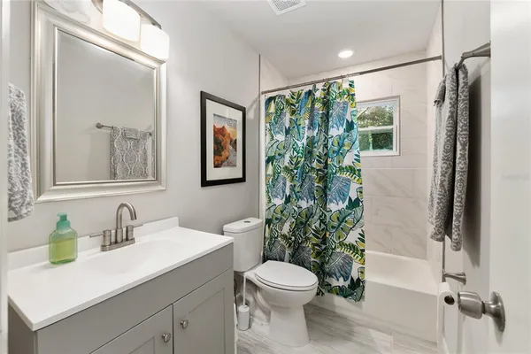 $374,500 | 3452 Northwest 36th Place, Gainesville, FL 32605