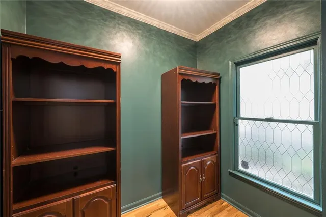 a view of walk in closet