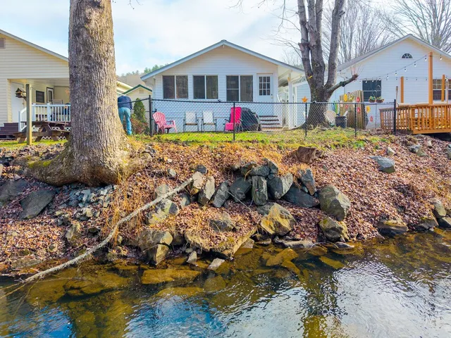 a front view of house with yard