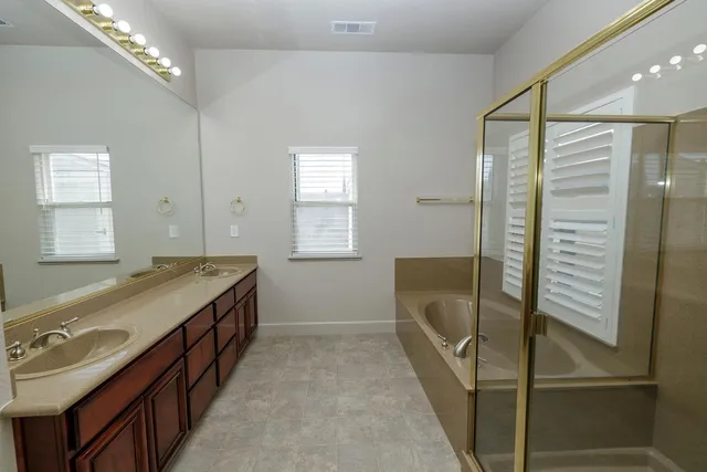 $629,000 | 3216 Allan Adale Drive, Modesto, CA 95355