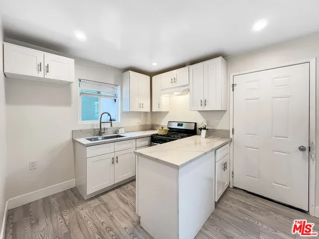 $2,000 | 10019 1/2 San Gabriel Avenue, South Gate, CA 90280