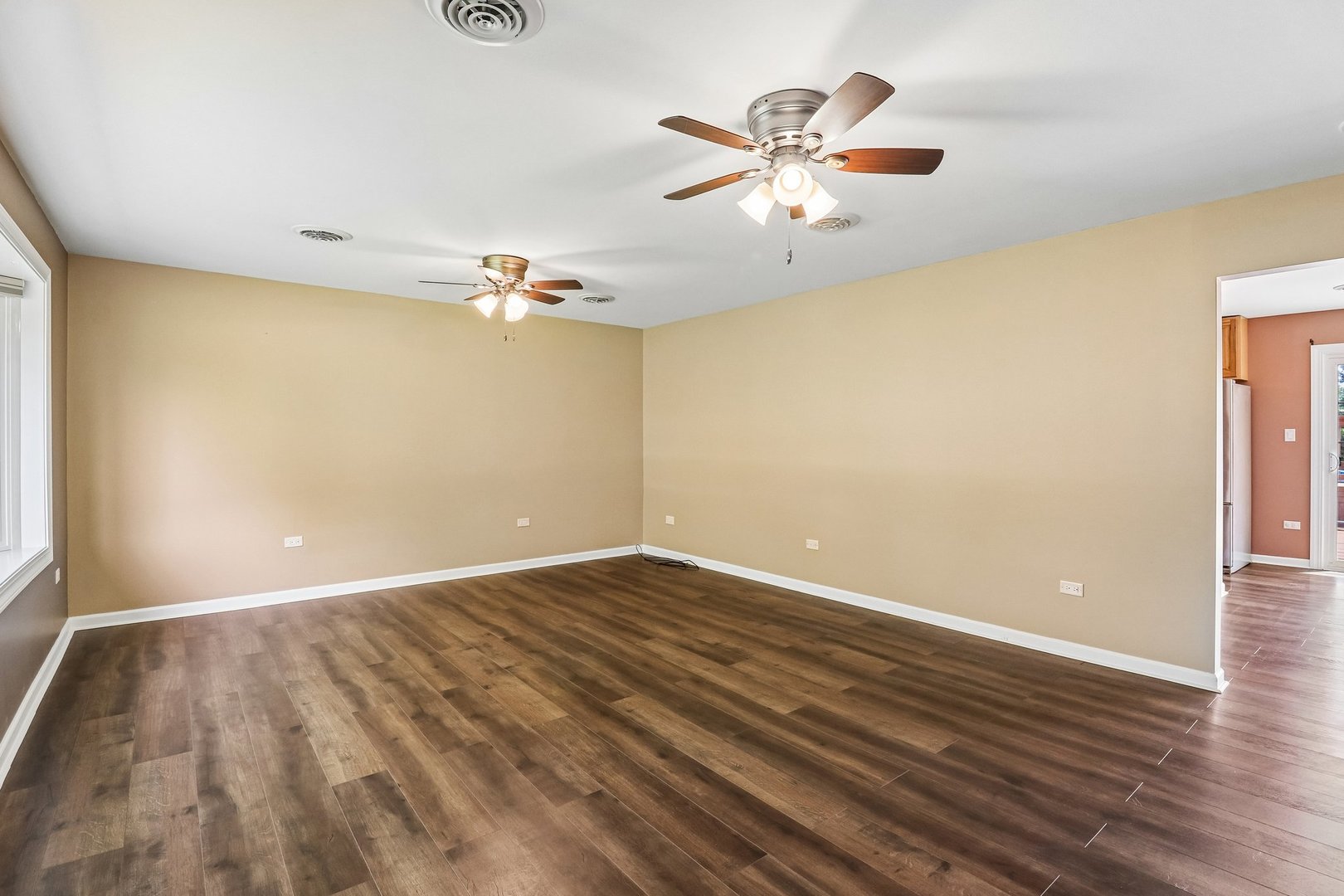 812 Farrell Road Lockport, IL 60441 - Photo 3 of 25