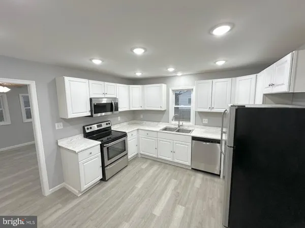 $1,945 | 210 Jett Drive, Fredericksburg, VA 22405