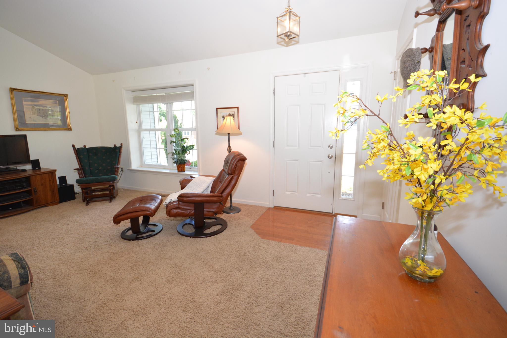 188 Akron Road Ephrata, PA 17522 - Photo 8 of 40 Great Room