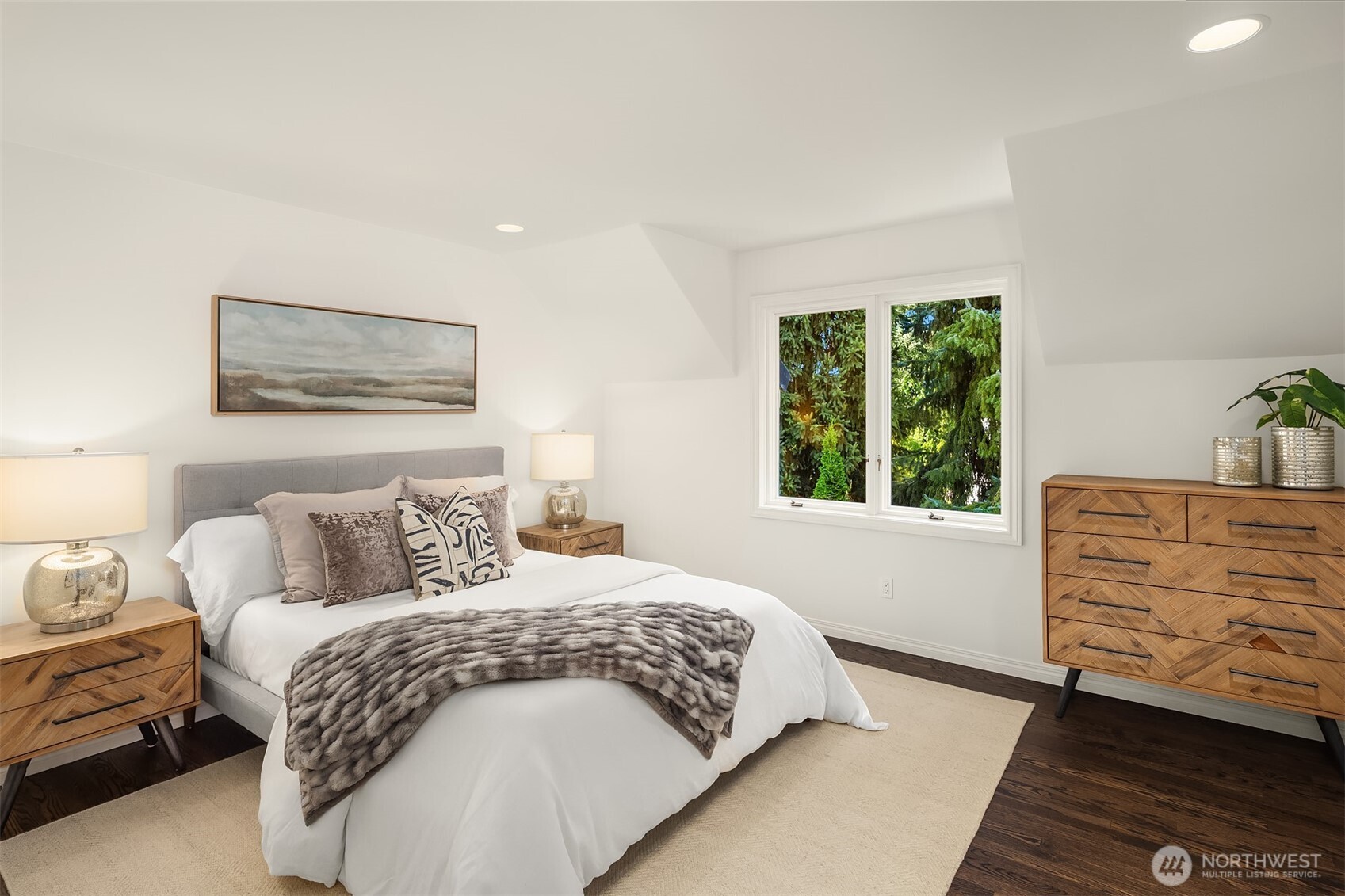 2307 Evergreen Point Road Medina, WA 98039 - Photo 33 of 40 a bedroom with a bed and a window