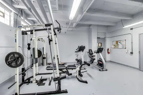 $259,500 | 5000 South East End Avenue, Unit 24B, Chicago, IL 60615