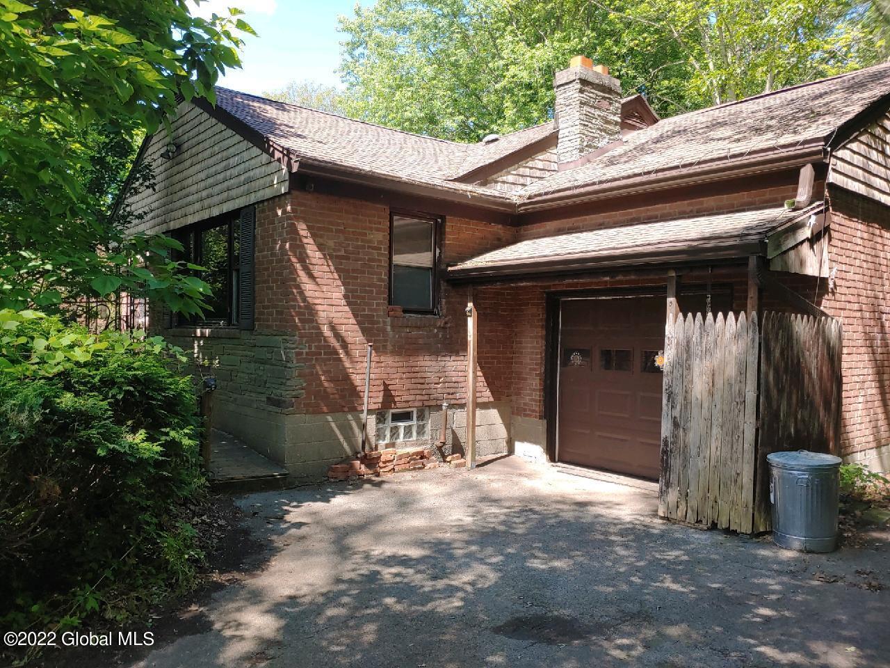 103 Blue Barns Road Rexford, NY 12148 - Photo 1 of 18 side