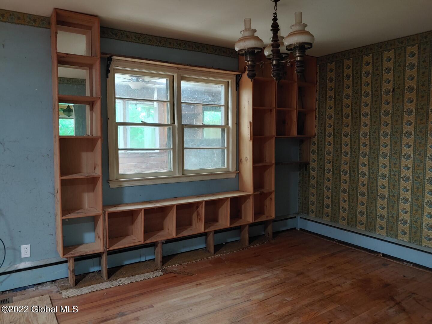 103 Blue Barns Road Rexford, NY 12148 - Photo 7 of 18 diningroom