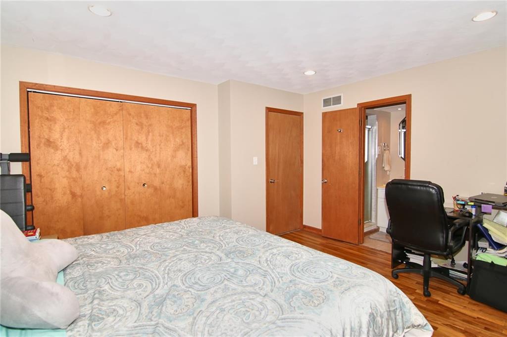627 Mc Gregor Road Indianapolis, IN 46217 - Photo 16 of 26 Gallery Image 16
