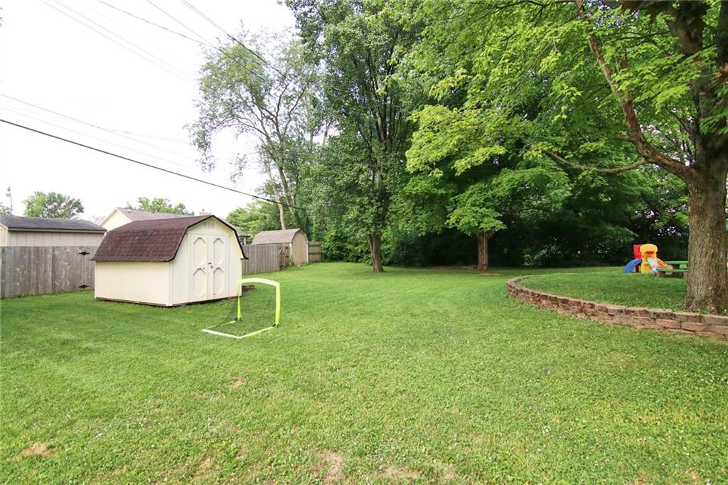627 Mc Gregor Road Indianapolis, IN 46217 - Photo 25 of 26 Gallery Image 25