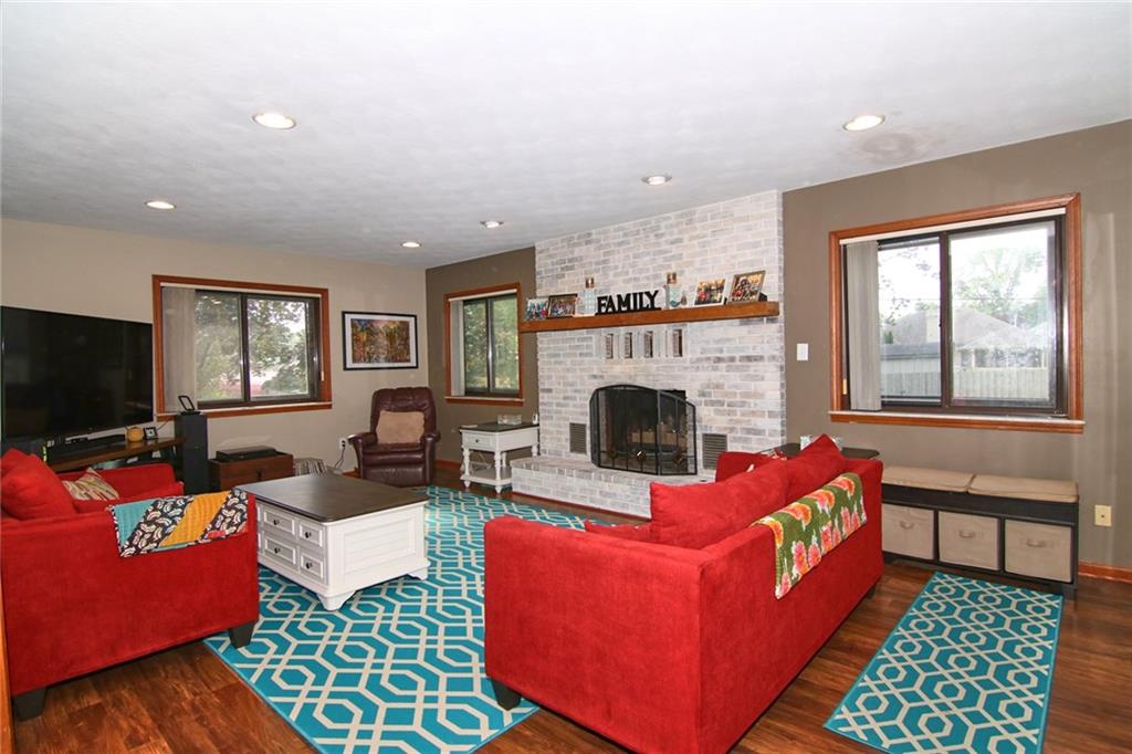 627 Mc Gregor Road Indianapolis, IN 46217 - Photo 9 of 26 Gallery Image 9