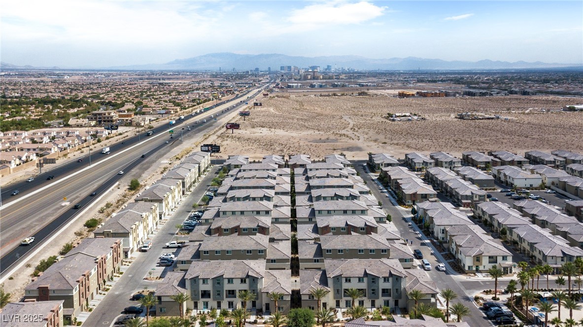 12187 Indigo Falls Road, Unit 3 Las Vegas, NV 89183 - Photo 34 of 35 Gallery Image 34