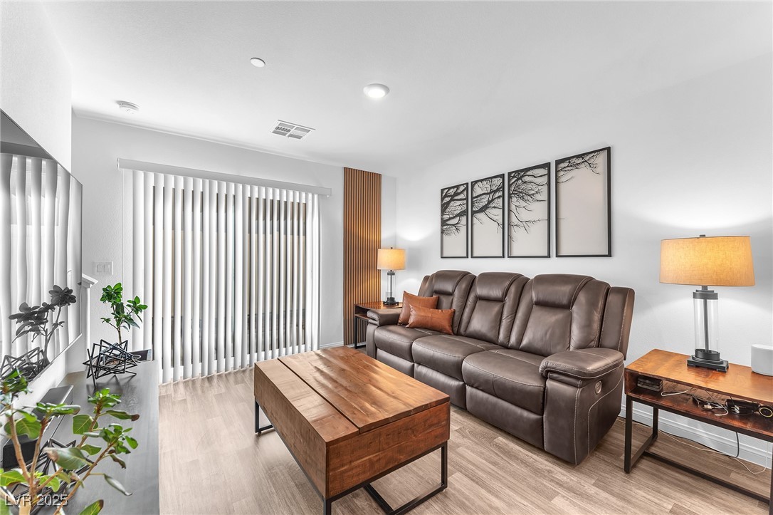 12187 Indigo Falls Road, Unit 3 Las Vegas, NV 89183 - Photo 7 of 35 Gallery Image 7