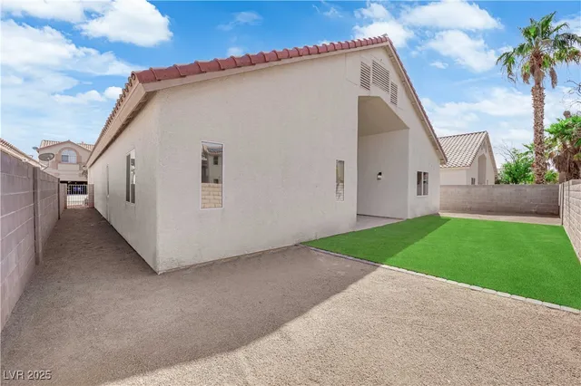 $489,900 | 632 Hitchen Post Drive, Henderson, NV 89011