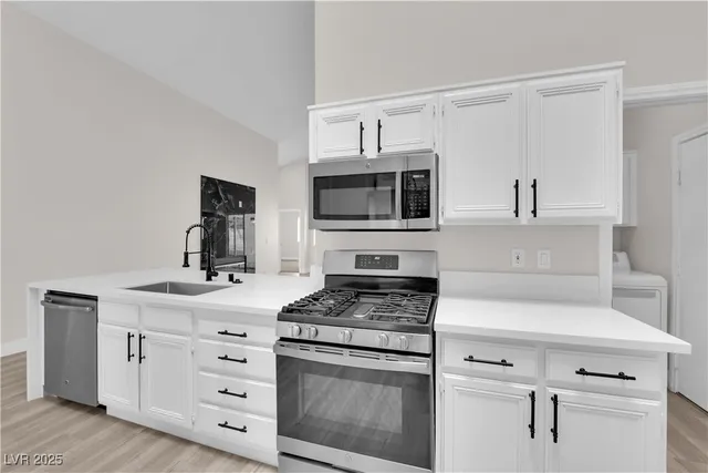 $489,900 | 632 Hitchen Post Drive, Henderson, NV 89011