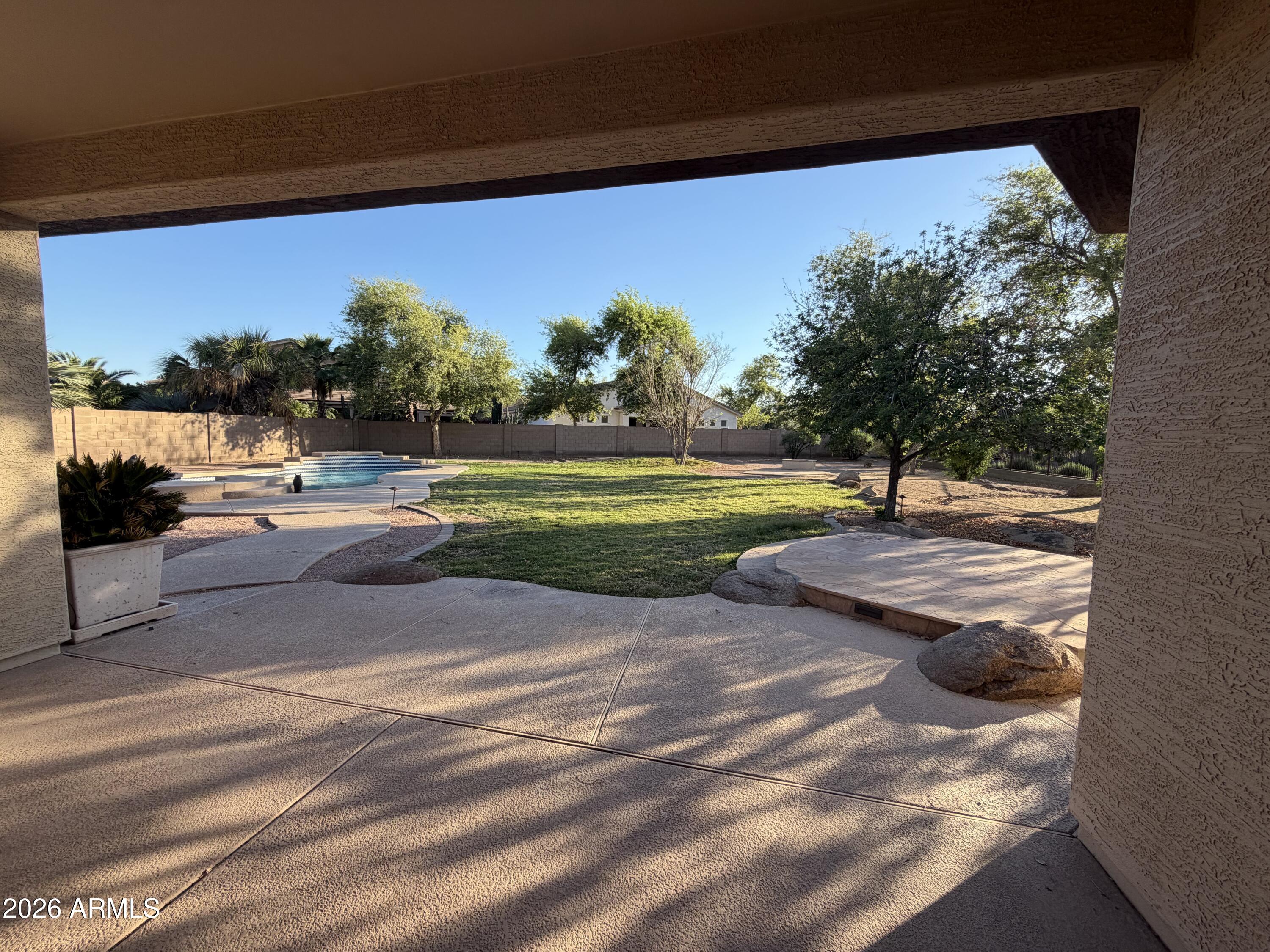 4133 East Reins Road Gilbert, AZ 85297 - Photo 3 of 27 E7D94EAD-1AFE-4D83-AAEB-E25A4F1AA9A6