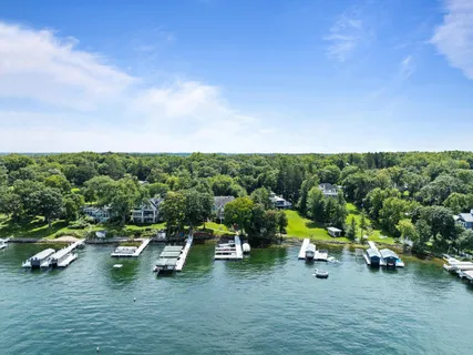 $10,995,000 | W2908 Walcowis Drive, Linn, WI 53147