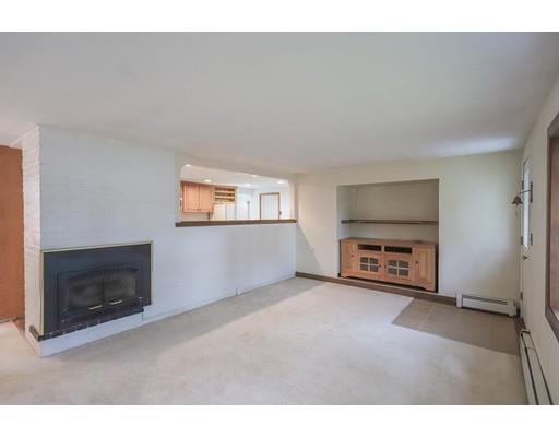 26 Trask Road Peabody, MA 01960 - Photo 8 of 28 Gallery Image 8