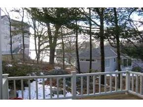 67 Locke Road New Castle, NH 03854 - Photo 4 of 9 Gallery Image 4