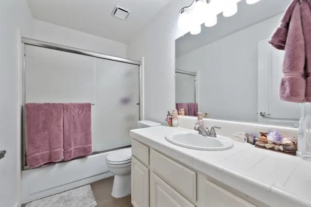 $599,000 | 136 River Chase Circle, Sacramento, CA 95864