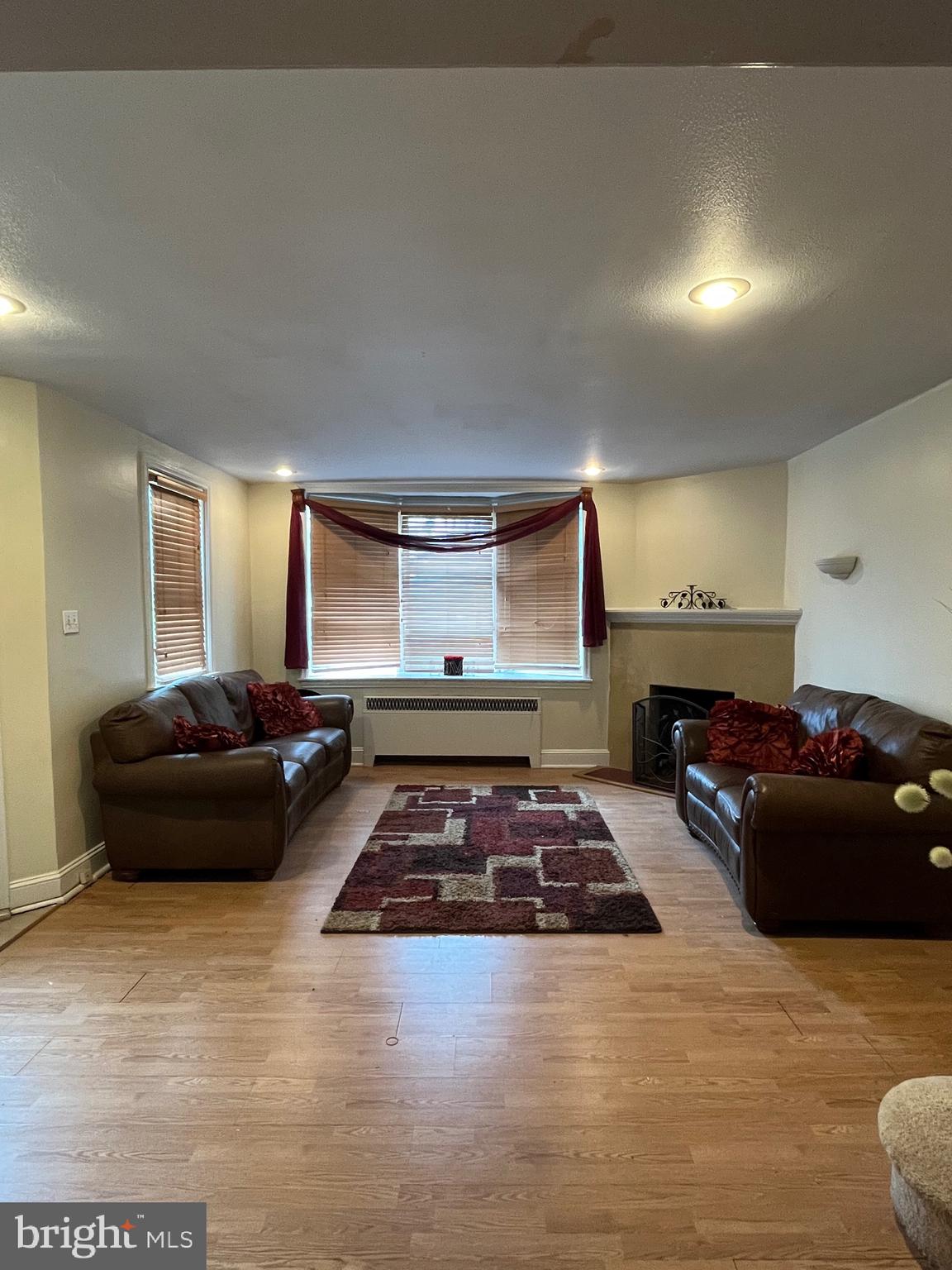 210 North Lynn Boulevard Upper Darby, PA 19082 - Photo 3 of 12