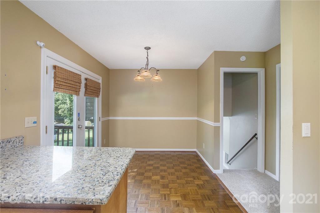 5625 Beaconsfield Road Charlotte, NC 28214 - Photo 7 of 21 en view interior of the house