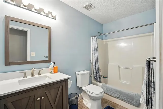 $470,000 | 1685 Northwest 785th Road, Bates City, MO 64011