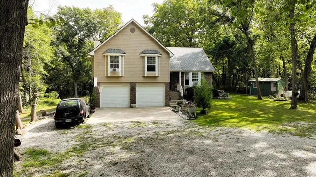 $470,000 | 1685 Northwest 785th Road, Bates City, MO 64011